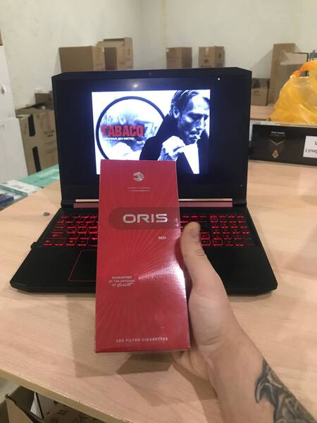 Oris QS Red